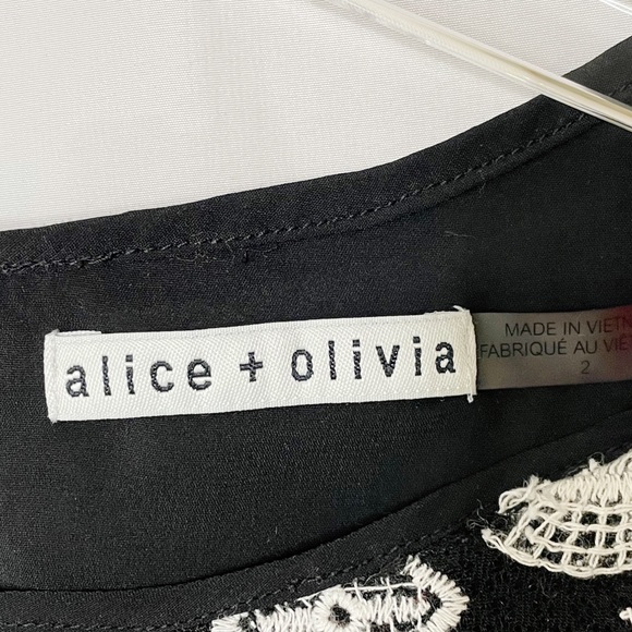 NWOT Alice + Olivia Geraldine Elastic Waist Dress in Cream & Black Size 2 - Picture 6 of 8